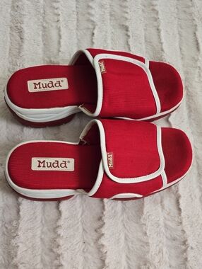 Mudd Red Slide Sandals with White Piping